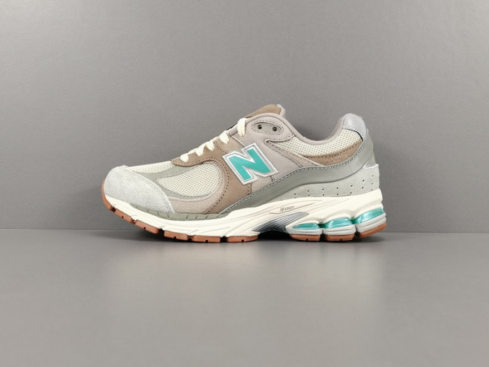 atmos × new Ba1an*e 2002r oasis m2002ram