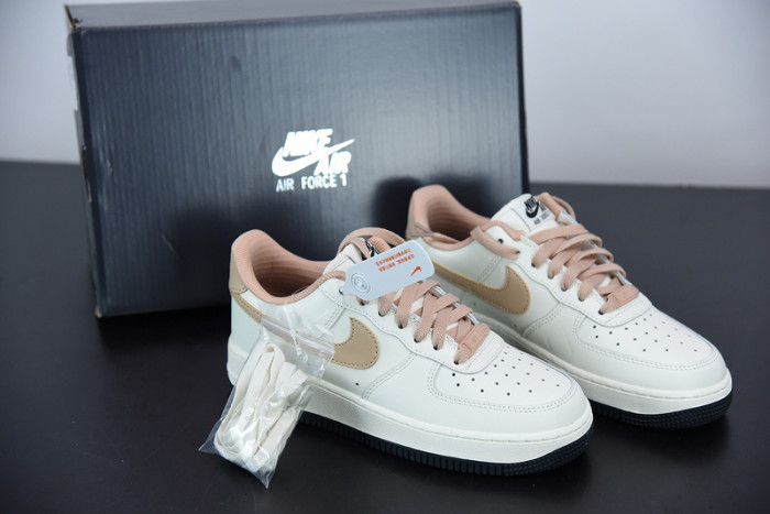 Nike Air Force 1 Low 