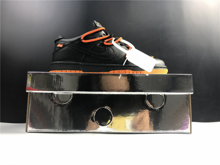 OFW x Nike Dunk CT0856-005