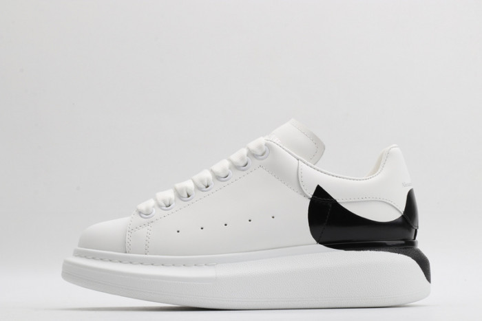 ALEXMQ Sneakers