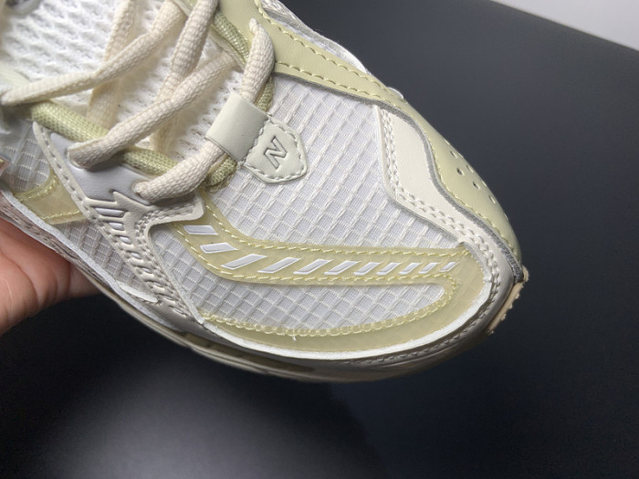 new Ba1an*e 1906u low lunar new year pack - cream - m1906nly