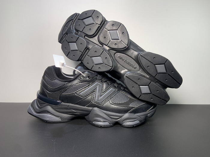 new Ba1an*e 9060 triple black leather u9060nri