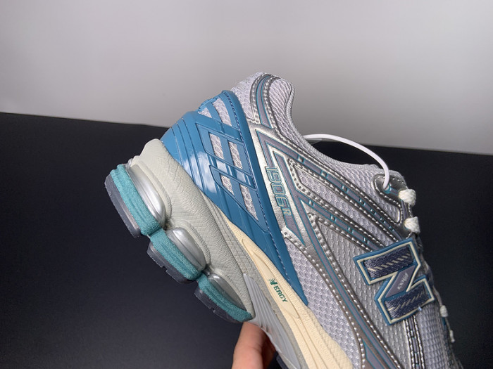 new Ba1an*e 1906r "silver/teal" m1906reo