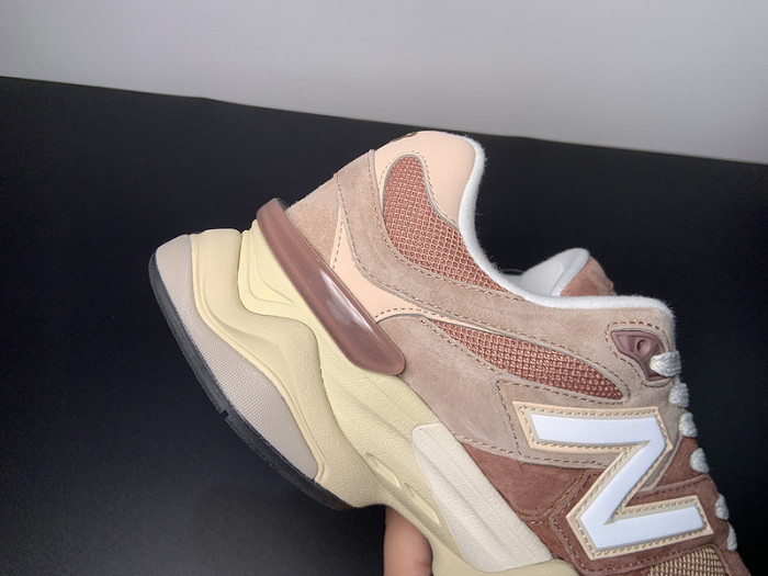 new Ba1an*e 9060 taupe/vintage u9060eeh