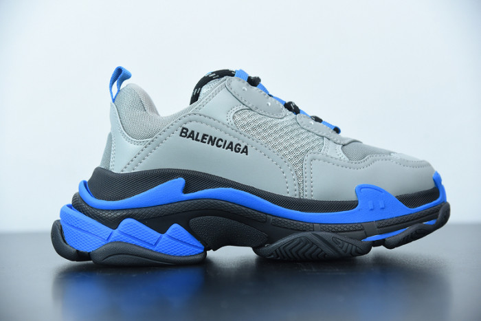 BALCIA Triple S Sneaker