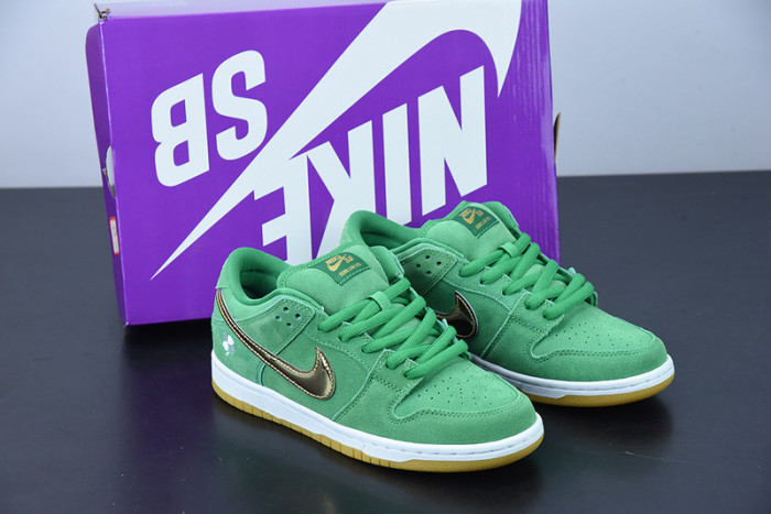 nike sb dunk low st. patR1ck
