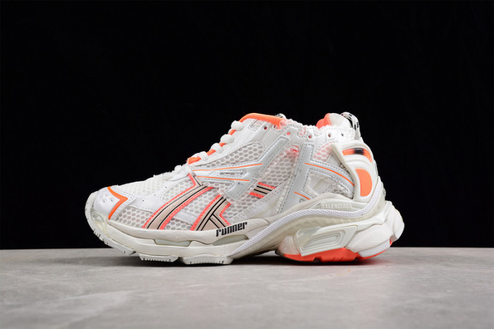 BALCIA RUNNER SNEAKER
