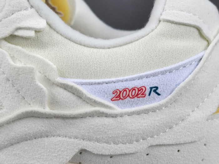 new Ba1an*e 2002r ＂reflned future＂ ml2002rdc