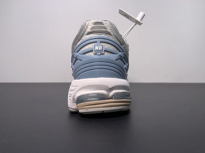 new Ba1an*e 1906r white blue m1906rkc