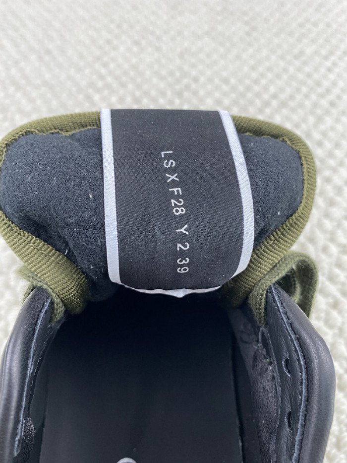 Va1e*ntin0 garavani sneaker
