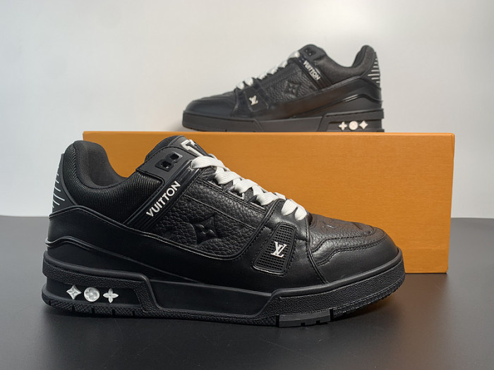 LUSV SNEAKERS