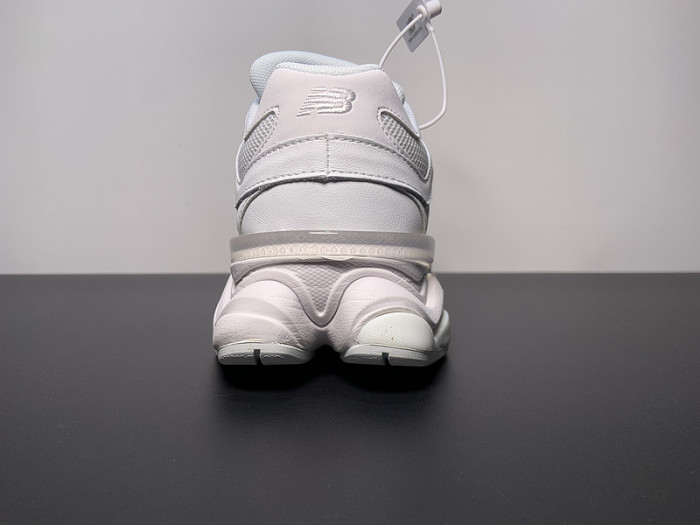 new Ba1an*e 9060 "triple white" u9060nrj