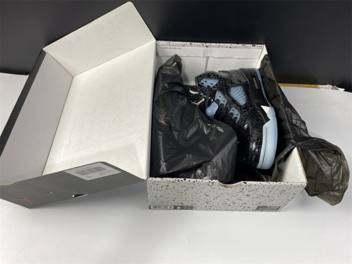 Air Jordan 5 Retro DB "Doernbecher" 633068-010