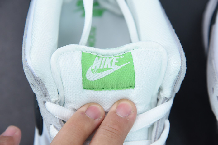 nike dunk sb low pro Ch10rophyll bq6817-011