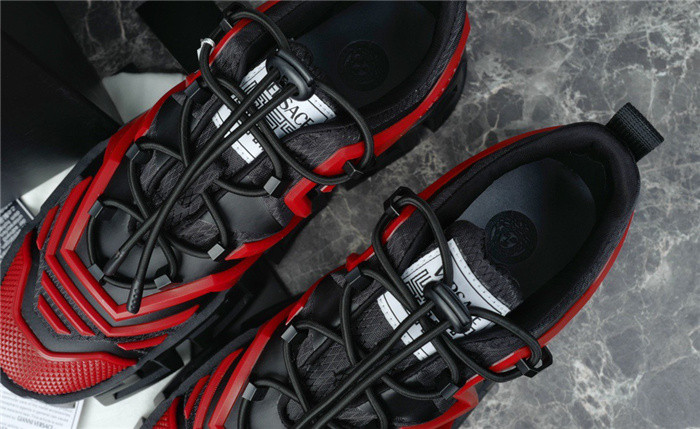 VRCE Sneaker