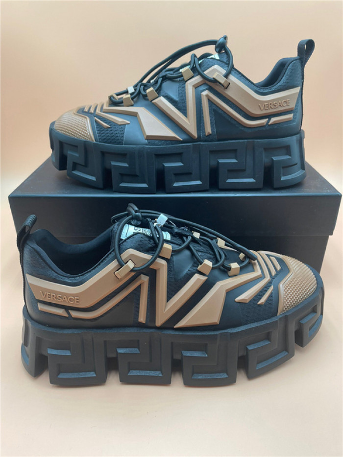 VRCE Sneaker