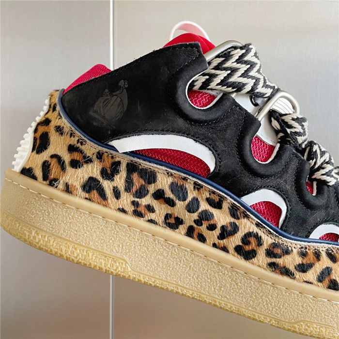 Lanu1n curb sneaker