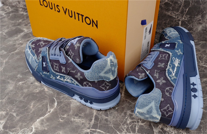 LUSV SNEAKERS