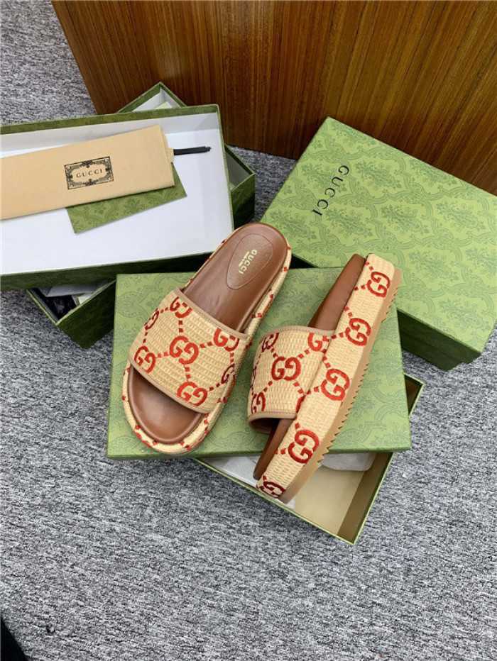 GCI GG Slide Sandal