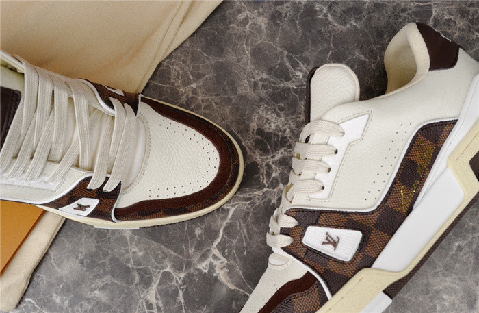 LUSV SNEAKERS
