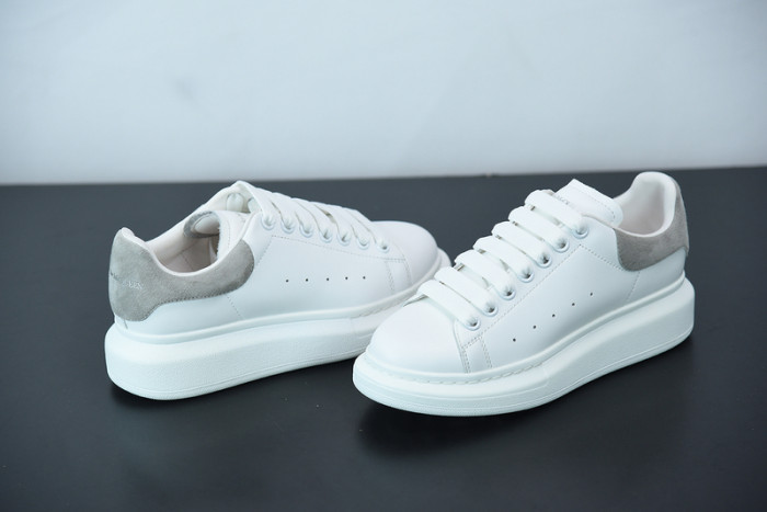 ALEXMQ Sneakers