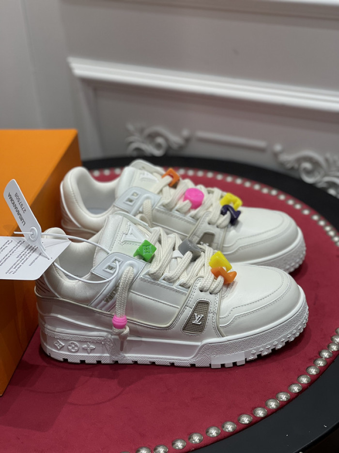 LUSV SNEAKERS