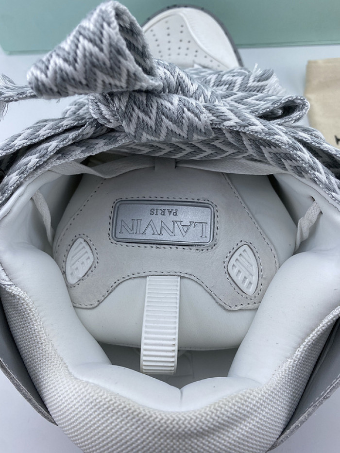 Lanu1n curb sneaker