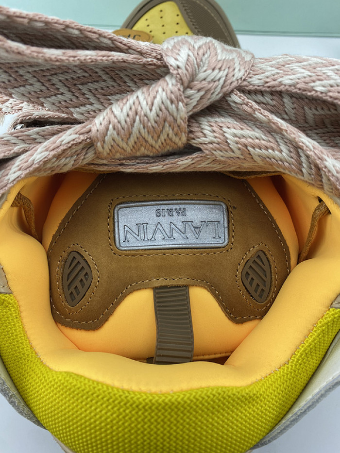 Lanu1n curb sneaker