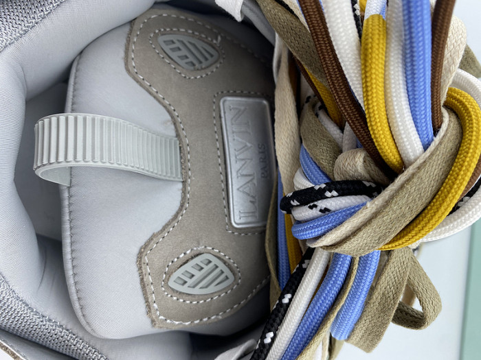 Lanu1n curb sneaker