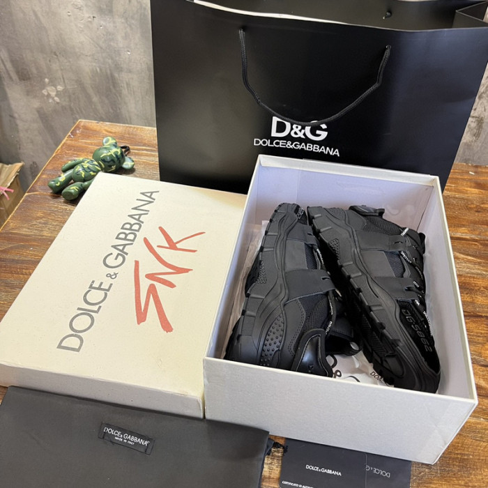 DG SNEAKER