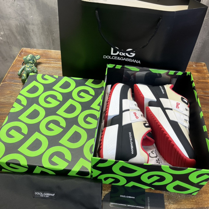 DG SNEAKER