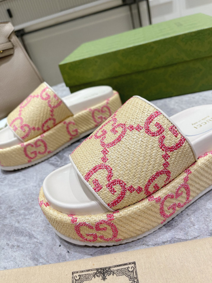 GCI GG Slide Sandal