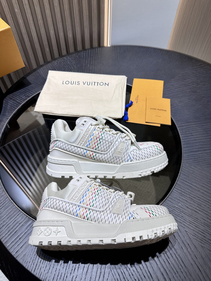 LUSV SNEAKERS