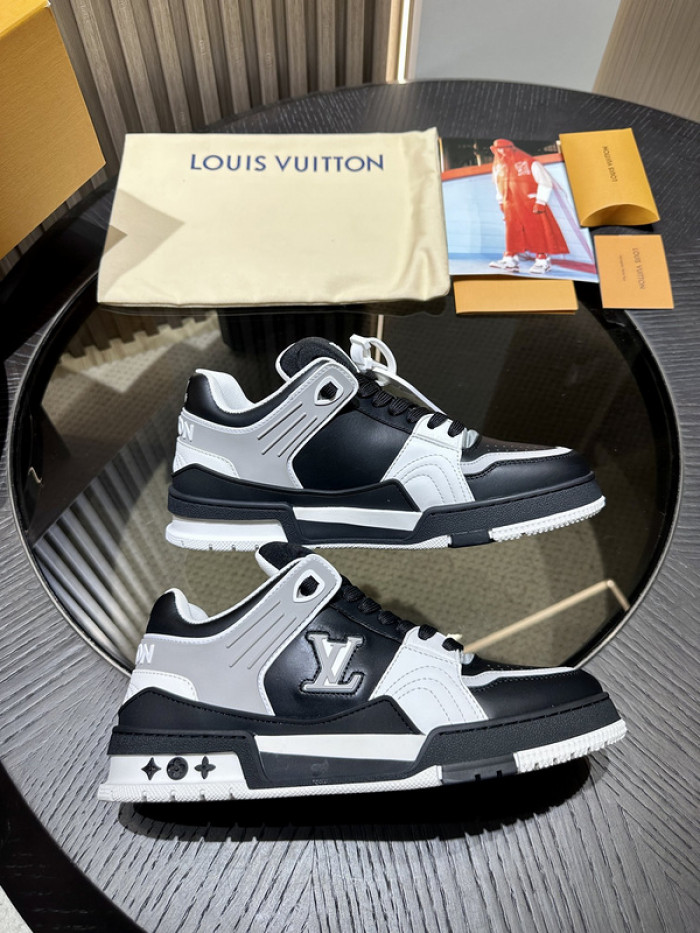 LUSV SNEAKERS