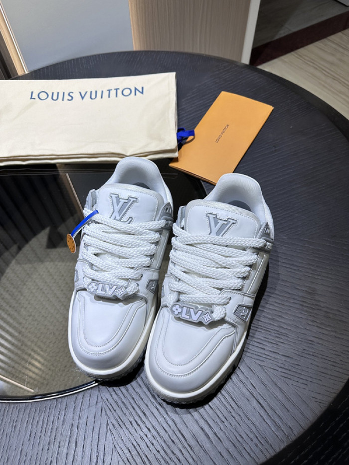 LUSV SNEAKERS