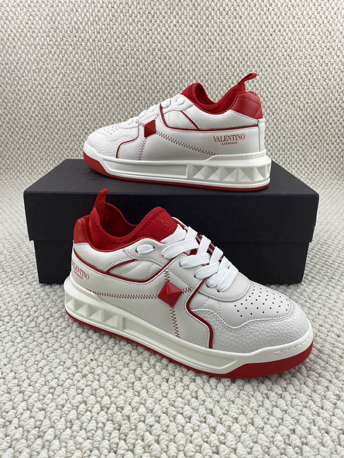 Va1e*ntin0 garavani sneaker
