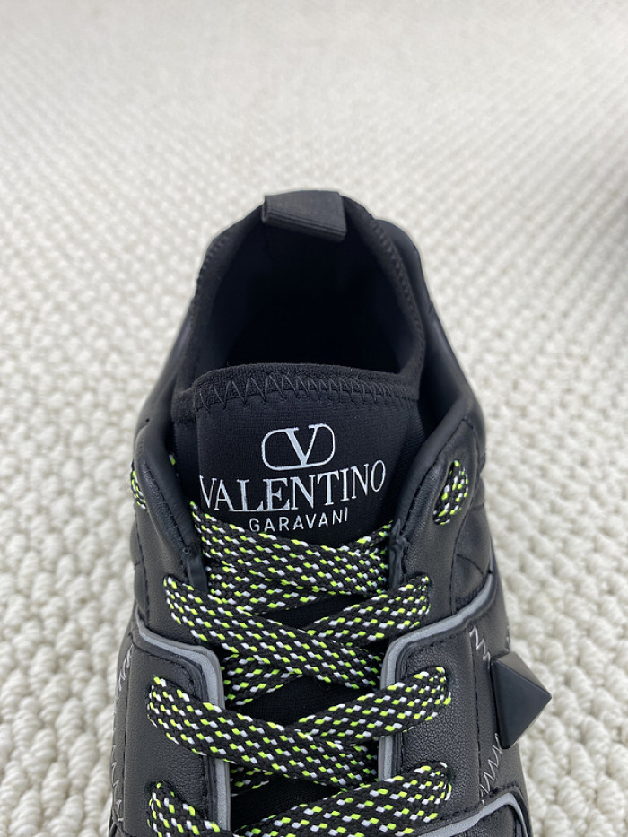 Va1e*ntin0 garavani sneaker