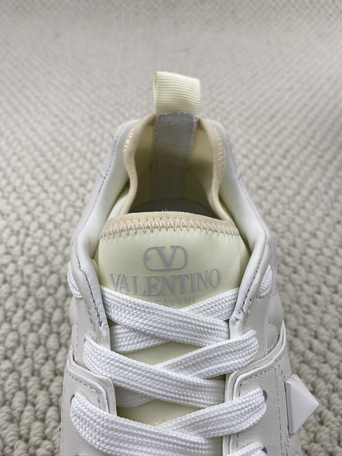Va1e*ntin0 garavani sneaker