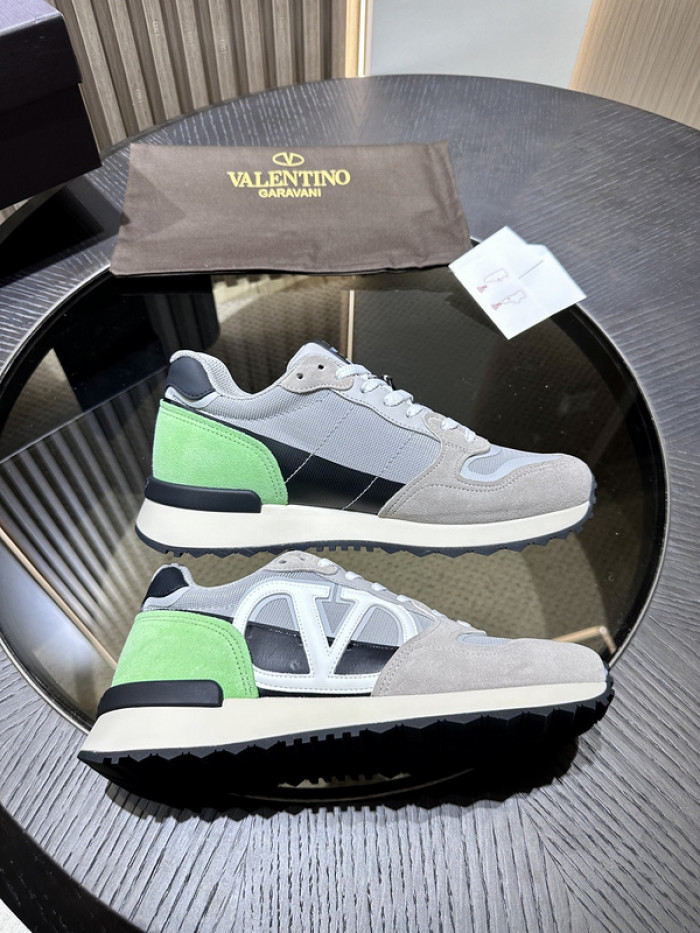 Va1e*ntin0 garavani sneaker