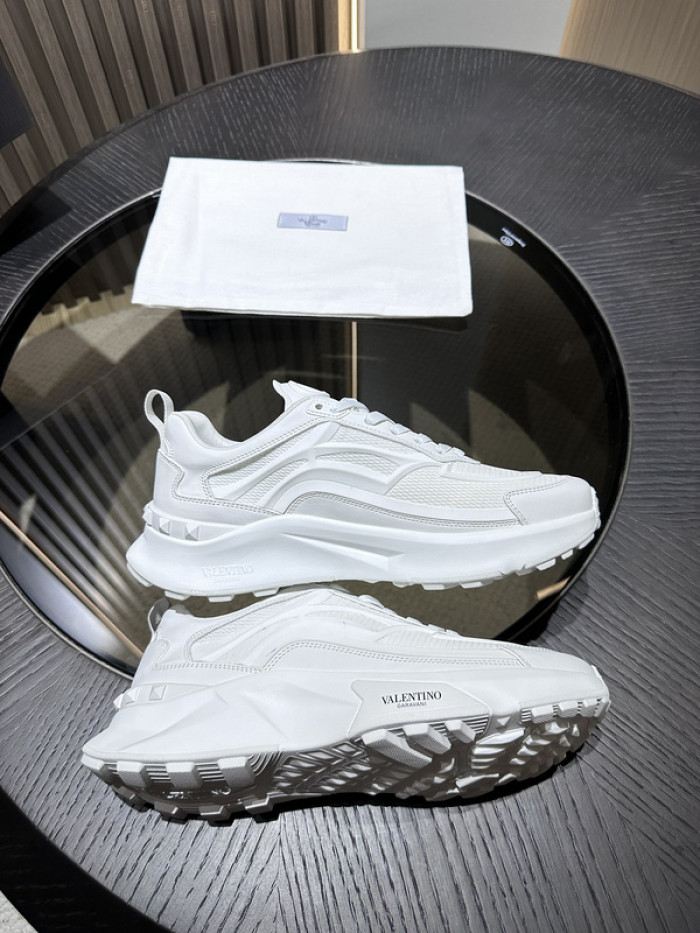 Va1e*ntin0 garavani sneaker