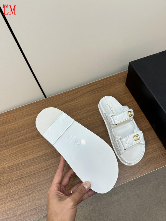 CN Slide Sandal