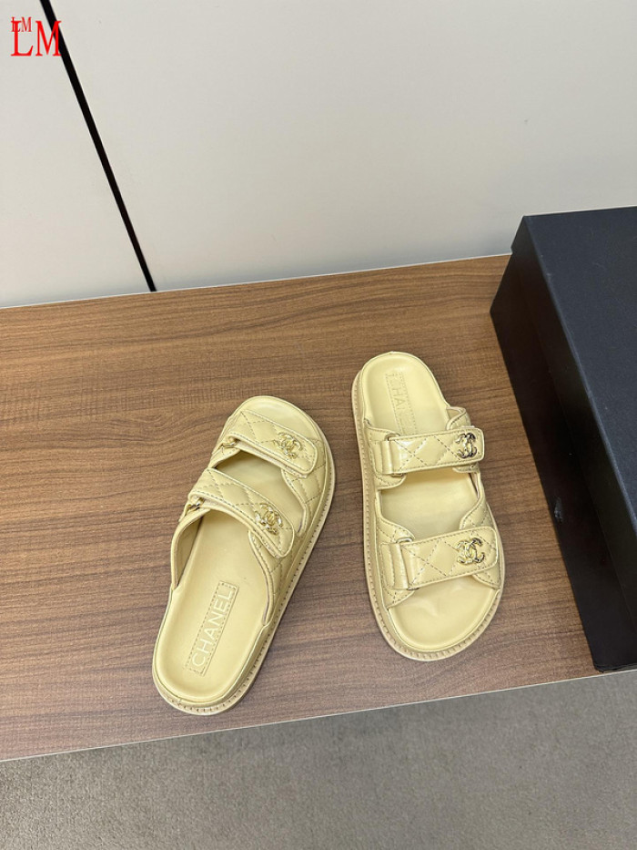 CN Slide Sandal