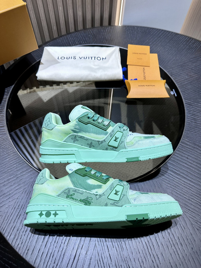 LUSV SNEAKERS