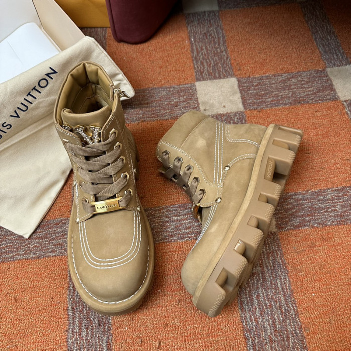 LUSV SNEAKERS