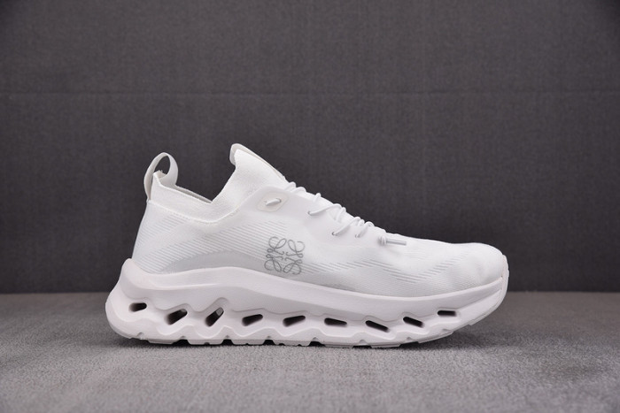 L0ew* sneaker
