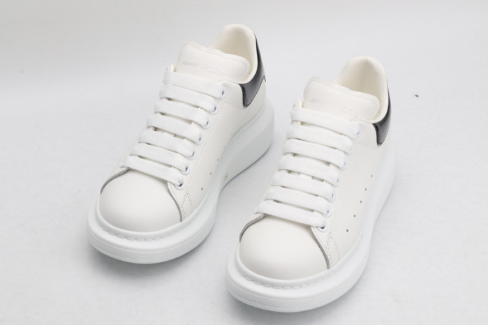 ALEXMQ Sneakers