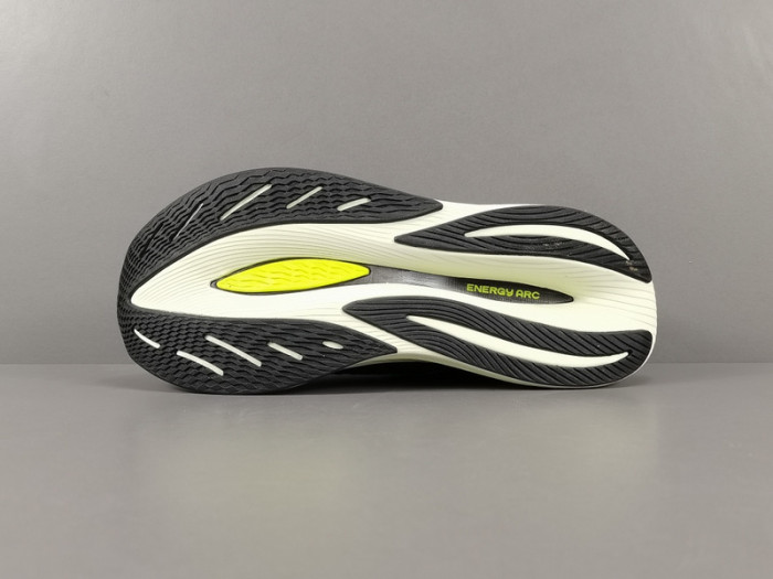 new Ba1an*e fuelcell s*percomp trainer v2 black mrcxbk3