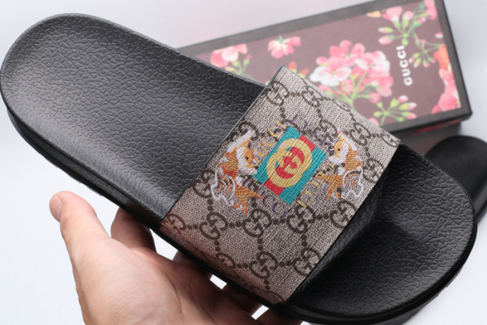 GCI GG Slide Sandal