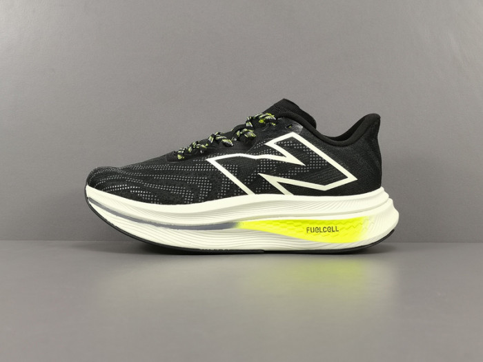 new Ba1an*e fuelcell s*percomp trainer v2 black mrcxbk3