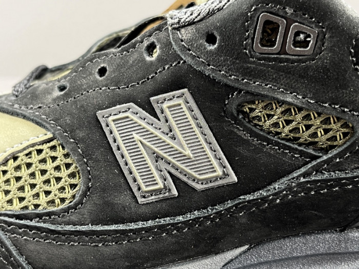 new Ba1an*e 991v2 made in uk x stone island "black" u991sd2